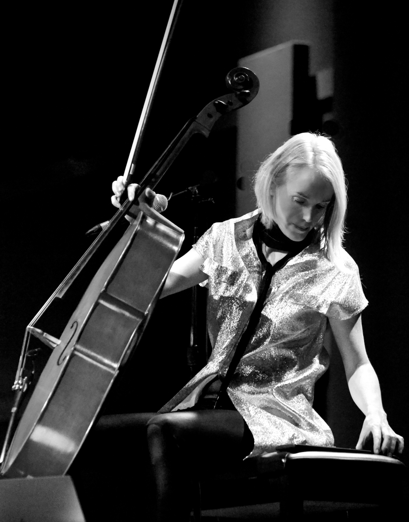 Zo Keating
World Cafe Live
Philadelphia, Pa
November 28, 2018

DerekBrad.com